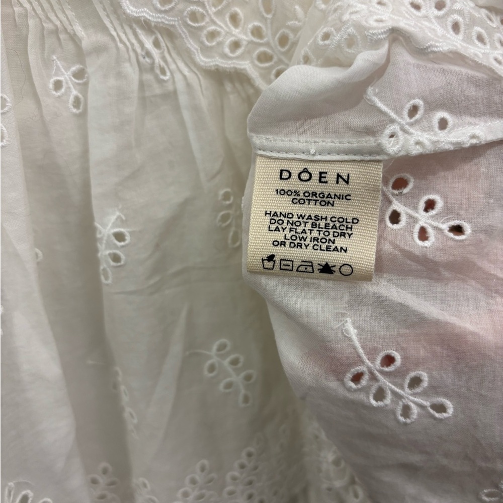 Doen Henri Top in Eyelet Salt - Picture 6 of 6